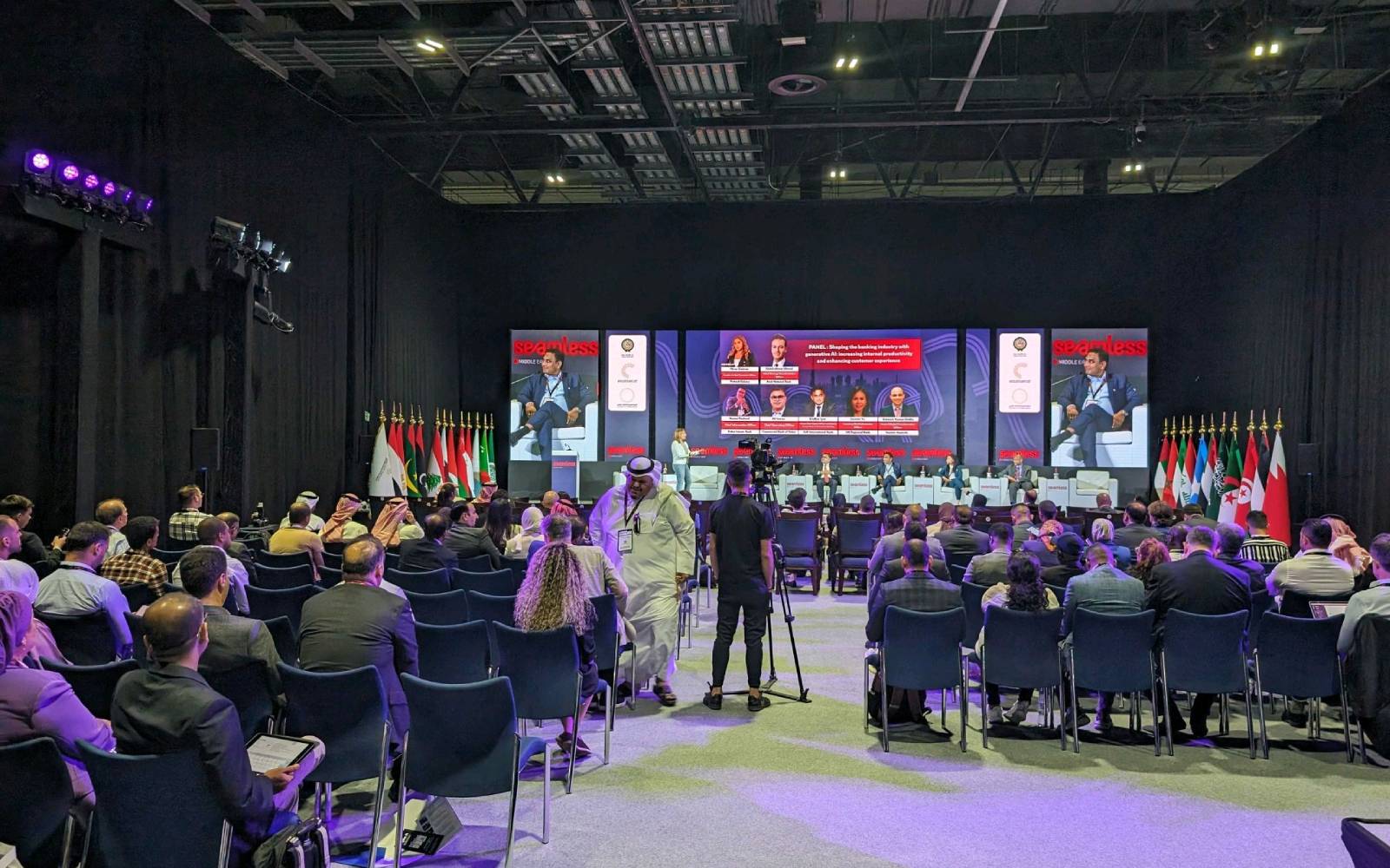 سیملس؛ به دنبال نوآوری و شبکه‌سازی